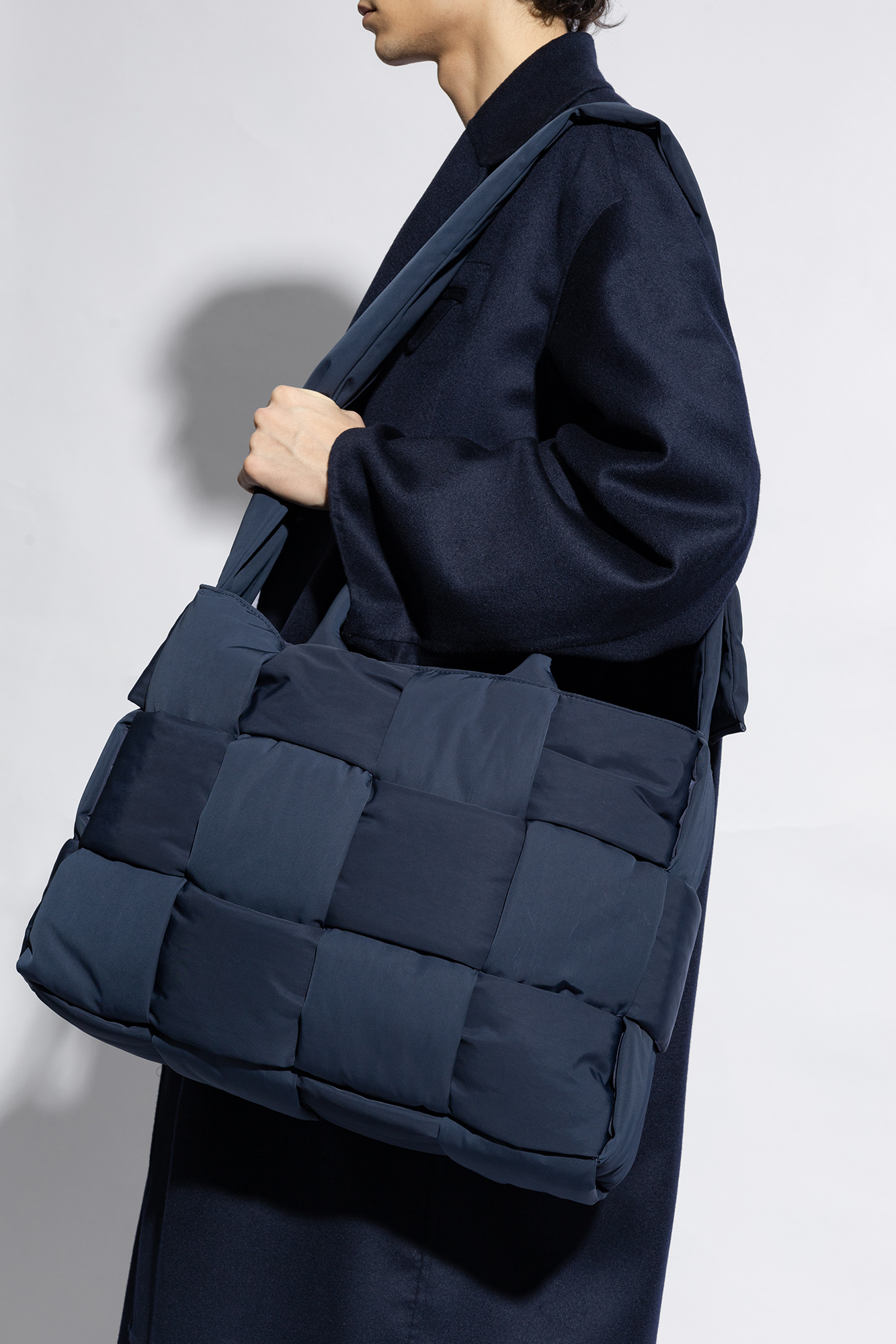 直営店☆BOTTEGA VENETA☆SALE! ARCO LARGE ショルダーバッグ Bottega Veneta 'Arco Large' shopper bag | Men's Bags | Vitkac